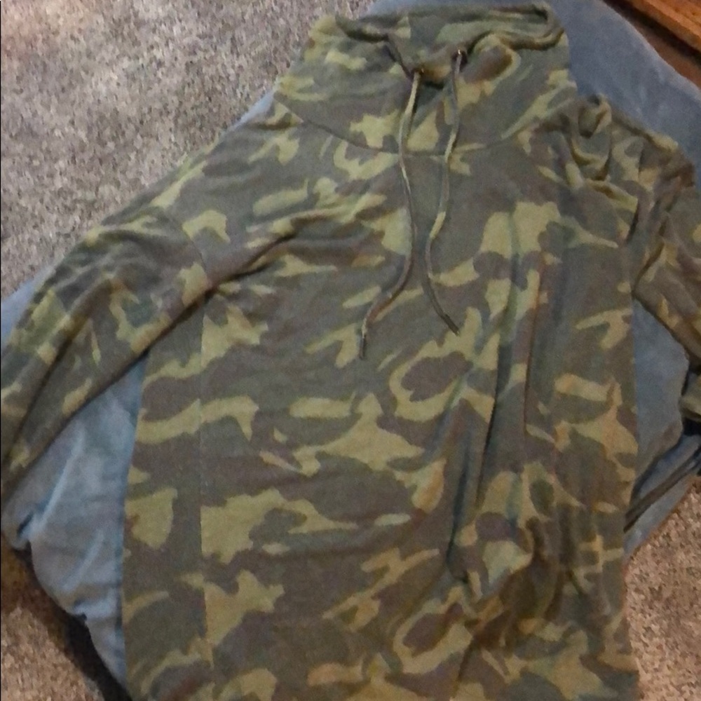 Camo turtleneck